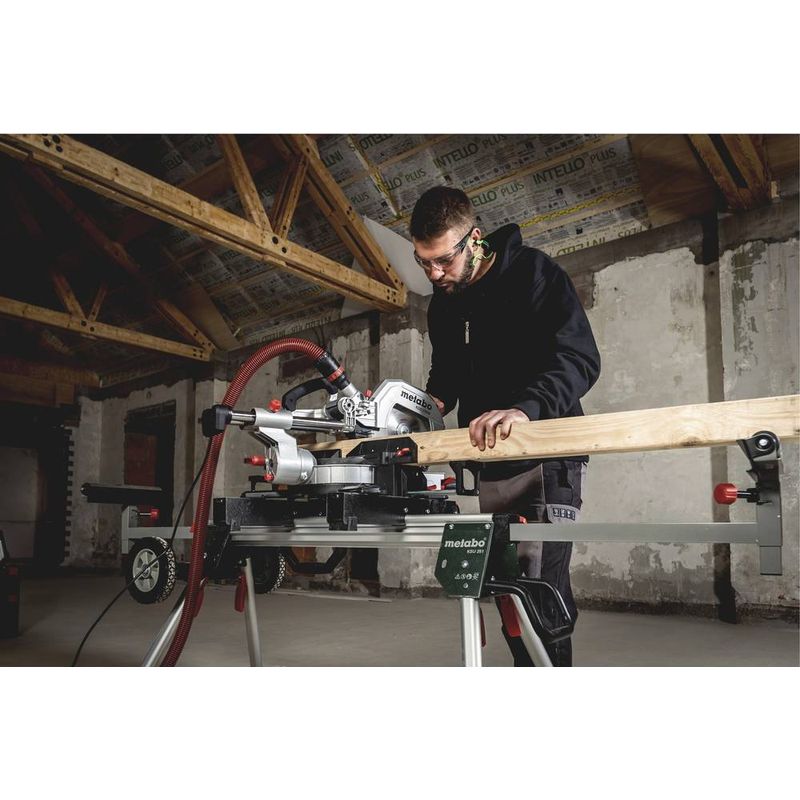 Metabo – Scie à onglets 1200W – Ø216mm – Fonction radiale pour coupes larges – Inclinaison de -2° à 47° – Précision Cut Line LED - Image 3