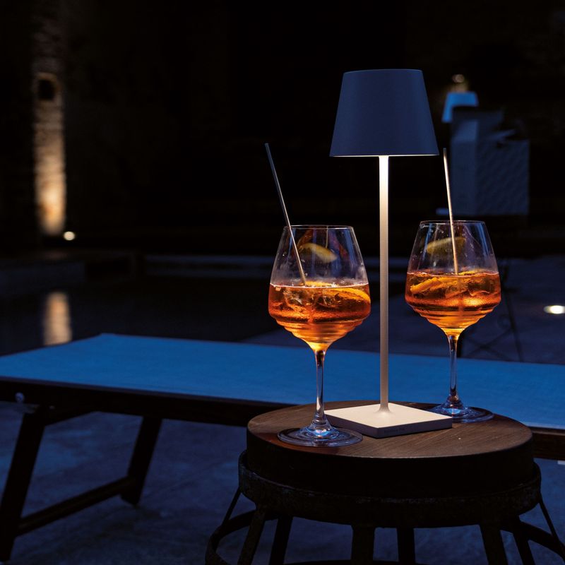 Lampe Led Poldina Pro Gris Foncé Rechargeable Ip65 Usage Extérieur, Dimmable Avec Autonomie Jusqu'À 12 Heures - Image 7