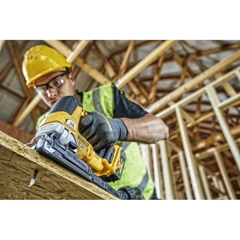 Dewalt – Scie sauteuse Brushless 18V pour bois dur – Moteur Brushless – Profondeur de coupe 135mm – DCS334N - Image 6