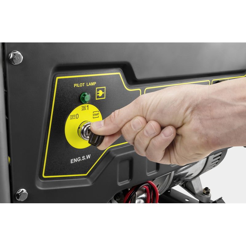 Kärcher – Groupe électrogène 2,8kW essence 15L – Démarrage électrique – Régulateur de tension automatique – Autonomie 12h – 2 prises 220V - Image 3