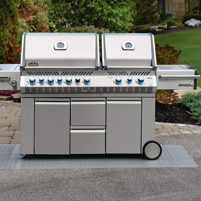 Napoleon – Barbecue à gaz Prestige Pro 825 RSIB – 5 brûleurs inox – Fumoir intégré – 239 x 64 x 130 cm – 38,6 kW pour 12 personnes Cup - Image 3