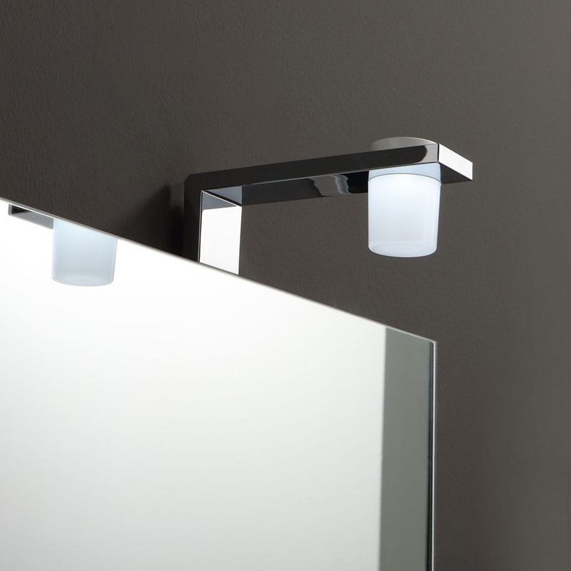 Kiamami Valentina – Meuble sous vasque simple blanc 56,5 cm – Lavabo céramique 56,5 cm – Miroir avec éclairage LED – Panneau bois laminé brillant - Image 4